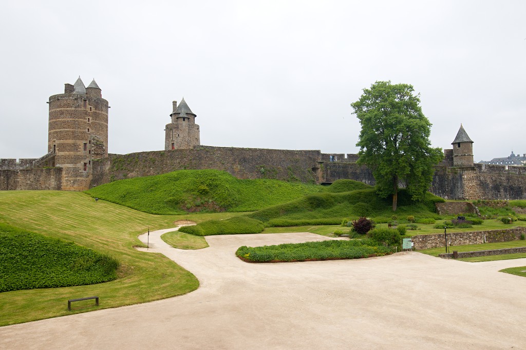 chateau de Fougeres kasteel hdr frankrijk france indre middeleeuwen paleis departement Ille-et-Vilaine slot burcht fort bretagne